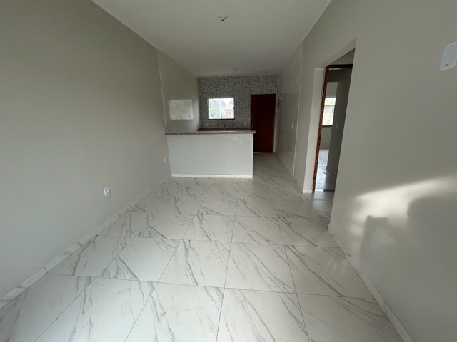 Casa com 480m² 2 quartos e 2 banheiros, à venda, no bairro Jardim Atlântico Central (Itaipuaçu) em Maricá