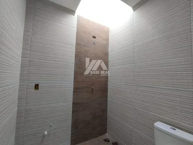 Casa com 98m² 3 quartos e 2 banheiros, à venda, no bairro Cará-Cará em Ponta Grossa