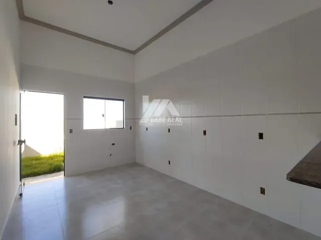 Casa com 98m² 3 quartos e 2 banheiros, à venda, no bairro Cará-Cará em Ponta Grossa