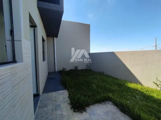 Casa com 98m² 3 quartos e 2 banheiros, à venda, no bairro Cará-Cará em Ponta Grossa