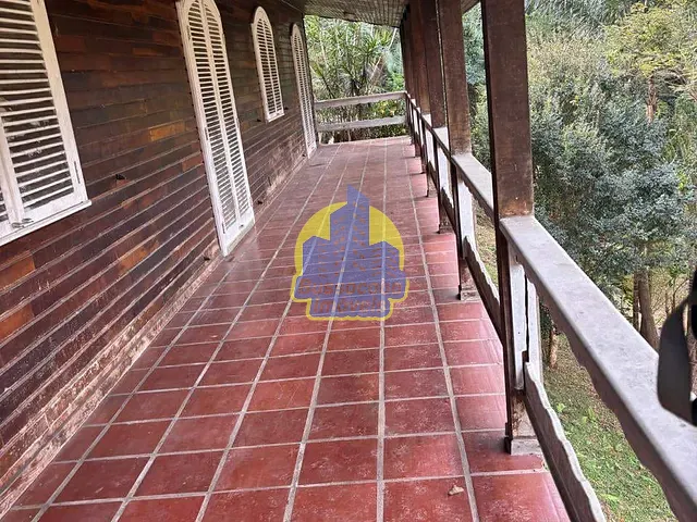 Casa com 4300m² 3 quartos e 3 banheiros, à venda, no bairro Chácara Vale do Rio Cotia em Carapicuíba