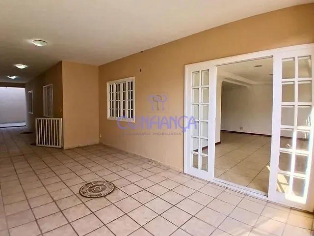 Casa com 260m² 3 quartos e 2 banheiros, à venda, no bairro Campo Grande em Rio de Janeiro