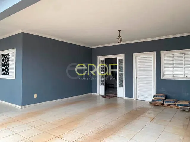Casa com 350m² 3 quartos e 2 banheiros, à venda, no bairro Formosinha em Formosa