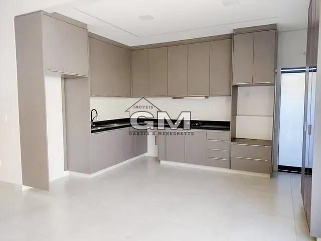 Casa com 523m² 4 quartos e 6 banheiros, à venda, no bairro Vila do Golf em Ribeirão Preto