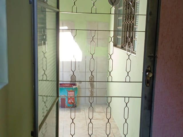 Casa 1 quarto e 1 banheiro, para alugar, no bairro Jardim Florence em Campinas