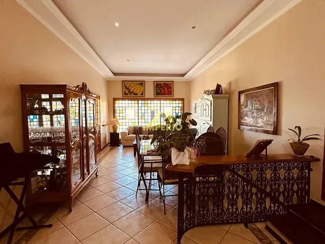 Casa com 2380m² 4 quartos e 5 banheiros, à venda, no bairro Condomínio Fechado Piccolo Paese em Salto