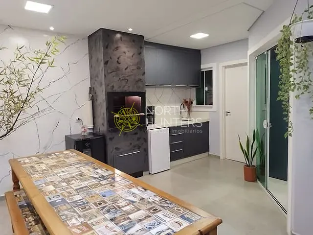 Casa com 117m² 3 quartos e 3 banheiros, à venda, no bairro Glória em Joinville