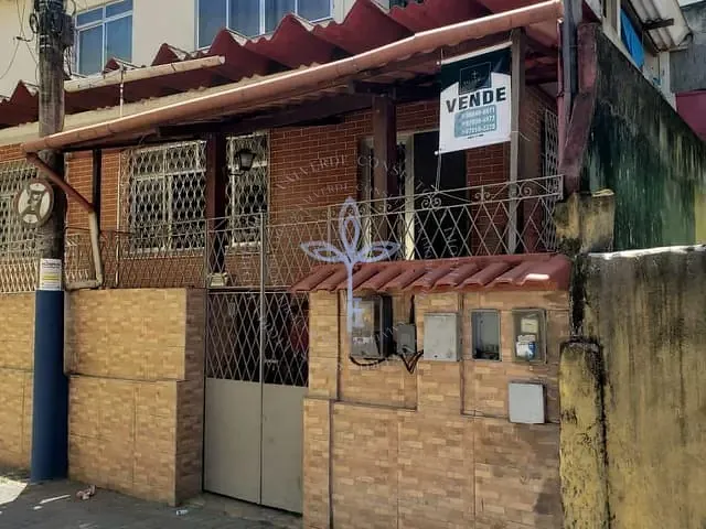 Casa 2 quartos e 2 banheiros, para alugar, no bairro Centro em Mangaratiba