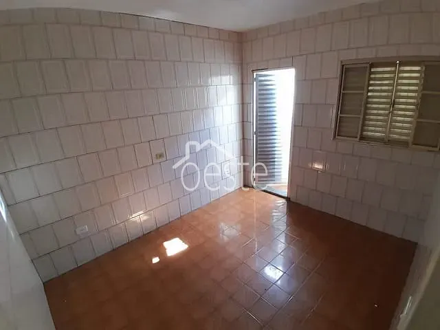 Casa com 125m² 3 quartos e 2 banheiros, para alugar, no bairro Residencial São Joaquim em Santa Bárbara D'Oeste