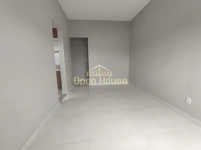 Casa com 90m² 2 quartos e 1 banheiro, à venda, no bairro Colonia Santo Antonio em Barra Mansa