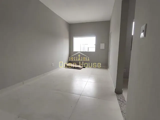 Casa com 90m² 2 quartos e 1 banheiro, à venda, no bairro Colonia Santo Antonio em Barra Mansa