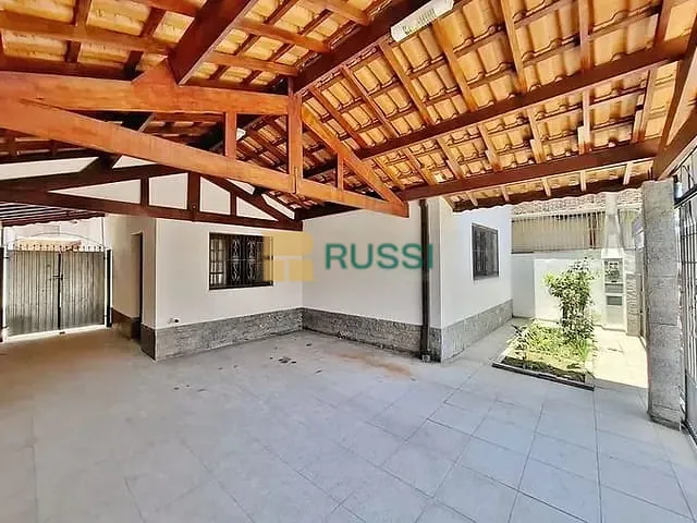 Casa com 298m² 3 quartos e 2 banheiros, à venda, no bairro Jardim Paraíba em Jacareí