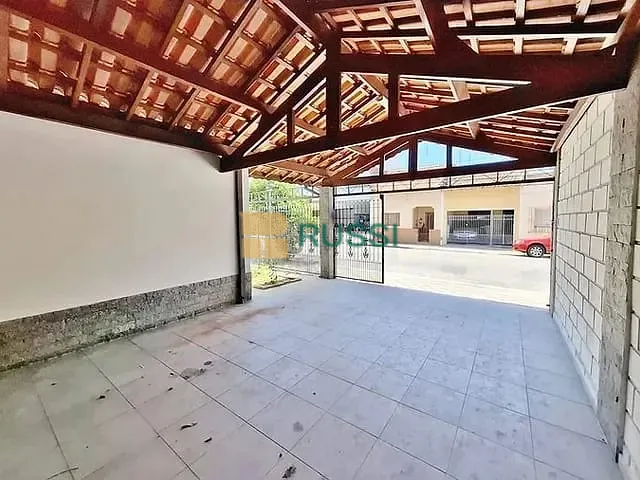Casa com 298m² 3 quartos e 2 banheiros, à venda, no bairro Jardim Paraíba em Jacareí