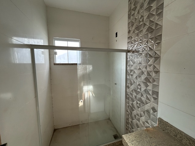 Casa com 220m² 2 quartos e 2 banheiros, à venda, no bairro jardim Atlântico Leste  em Maricá