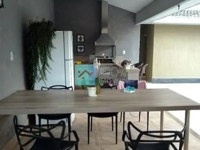 Casa com 309m² 3 quartos e 5 banheiros, à venda, no bairro Loteamento Villa Branca em Jacareí