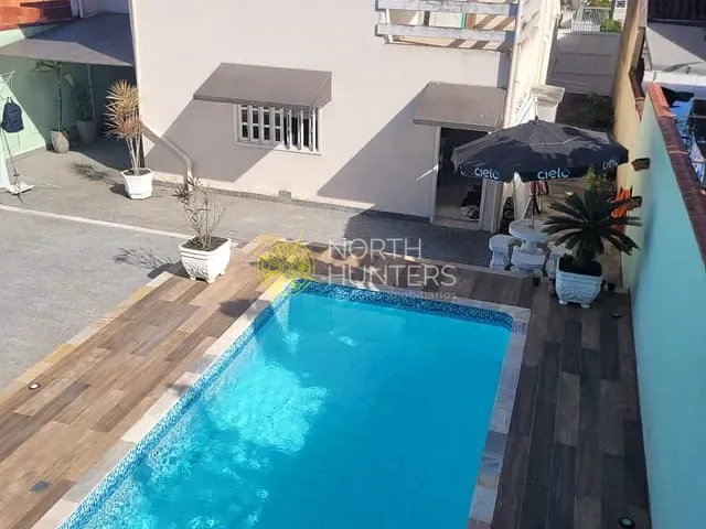 Casa com 283m² 6 quartos e 4 banheiros, à venda, no bairro Vila Nova em Joinville