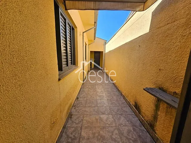 Casa com 264m² 3 quartos e 2 banheiros, à venda, no bairro Jardim Batagin em Santa Bárbara D'Oeste