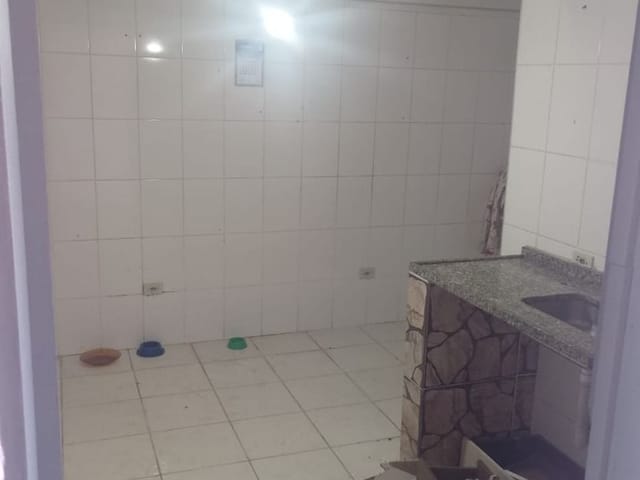 Casa com 22m² 1 quarto e 1 banheiro, para alugar, no bairro Parque Santo Amaro em São Paulo