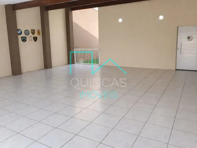 Casa com 353m² 4 quartos e 4 banheiros, à venda, no bairro Horto Santo Antonio em Jundiaí