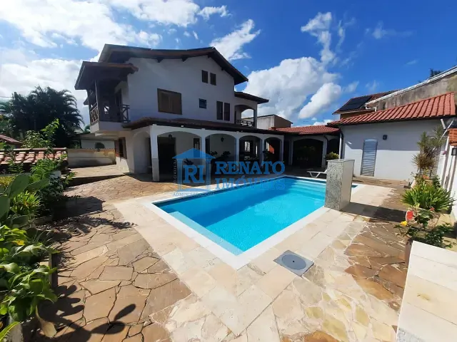 Casa 5 quartos e 4 banheiros, à venda, no bairro Itapeba em Maricá