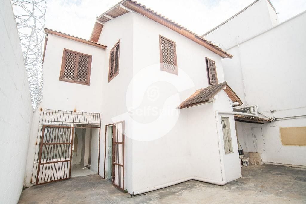 Casa, 1 quarto, 136 m² - Foto 2