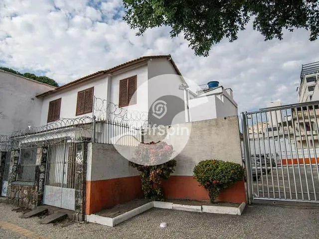 Casa para alugar, no bairro Centro em Niterói