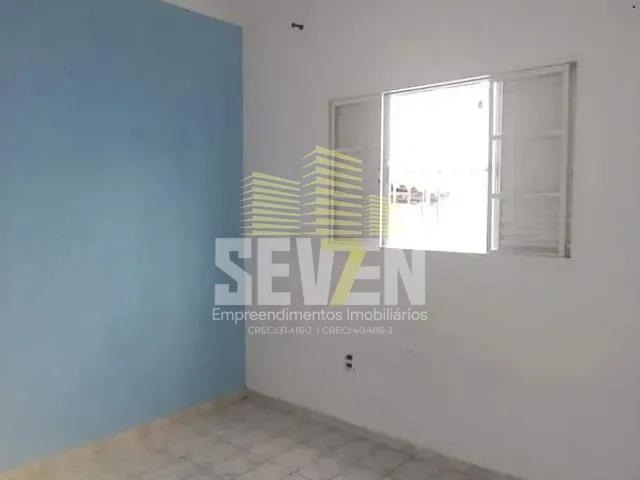 Casa com 222m² 3 quartos e 1 banheiro, à venda, no bairro Parque São João em Bauru