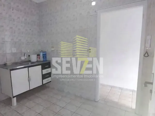Casa com 222m² 3 quartos e 1 banheiro, à venda, no bairro Parque São João em Bauru