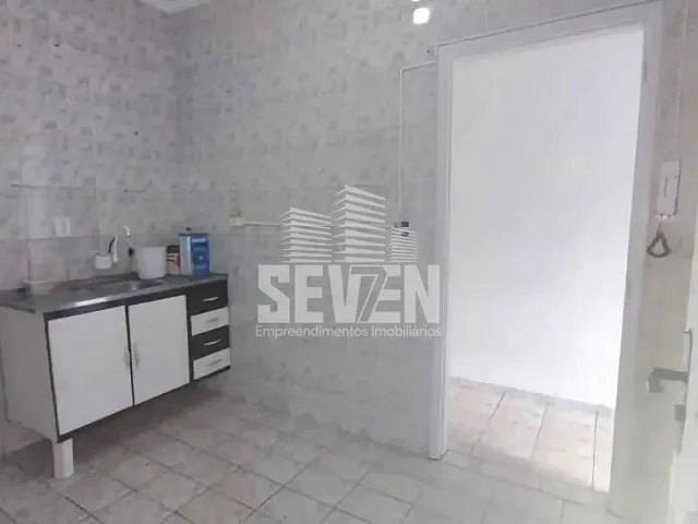 Casa com 222m² 3 quartos e 1 banheiro, à venda, no bairro Parque São João em Bauru