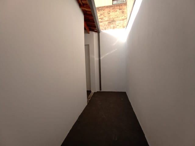 Casa com 125m² 2 quartos e 1 banheiro, à venda, no bairro Vila Santo Antonio em São João da Boa Vista