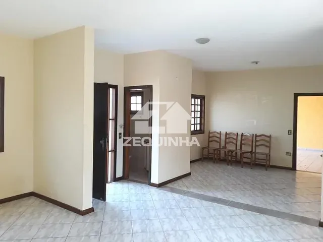 Casa com 375m² 4 quartos e 1 banheiro, à venda, no bairro City Bussocaba em Osasco