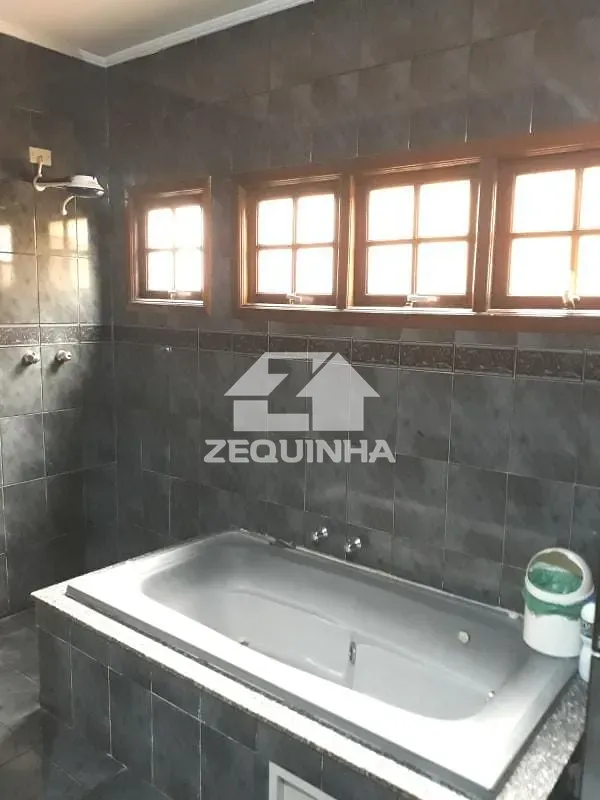 Casa, 4 quartos, 219 m² - Foto 18