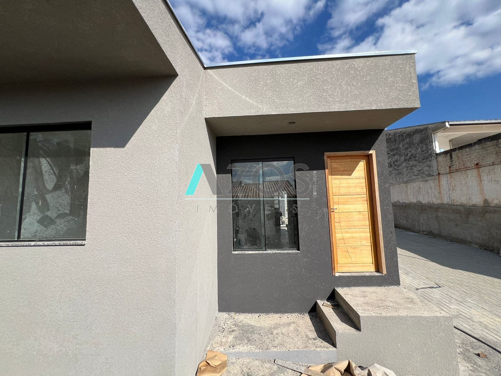 Casa à venda com 3 quartos, 60m² - Foto 2