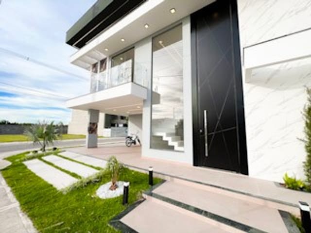 Casa com 288m² 4 quartos e 5 banheiros, à venda, no bairro Centro em Campos dos Goytacazes