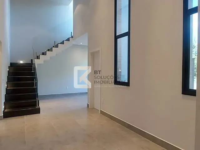 Casa com 225m² 4 quartos e 4 banheiros, à venda, no bairro Colinas de Indaiatuba em Indaiatuba