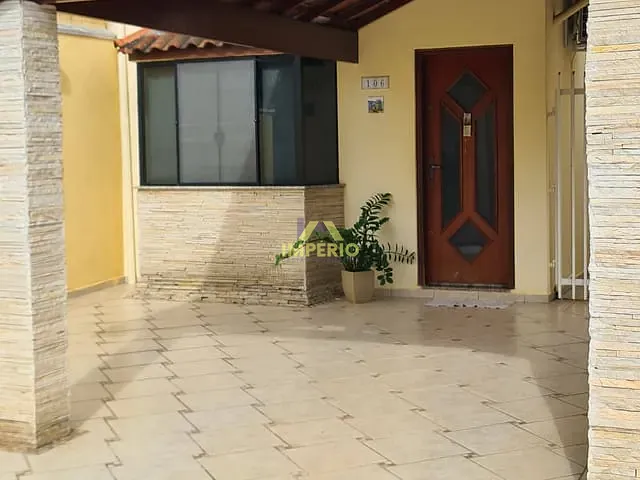 Casa 2 quartos e 2 banheiros, à venda, no bairro Guaraú em Salto