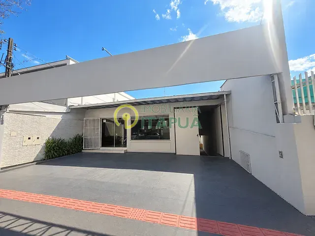 Casa para alugar, no bairro Centro em Londrina