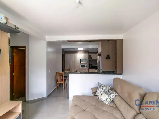Casa 2 quartos e 2 banheiros, à venda, no bairro VILA RIVABEM em Campo Largo
