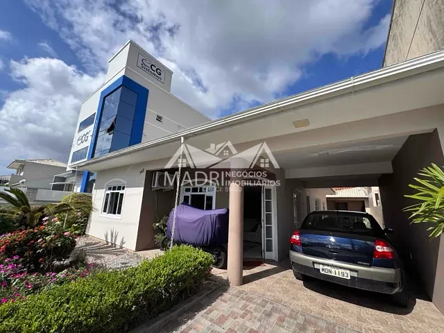 Casa com 300m² 3 quartos e 3 banheiros, à venda, no bairro Ponte do Imaruim em Palhoça