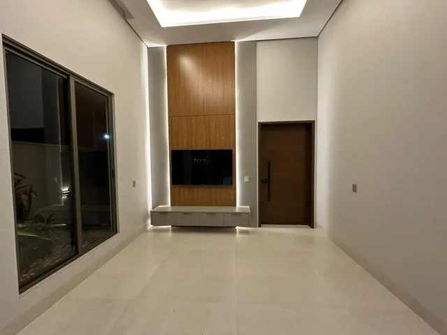 Casa com 360m² 3 quartos e 1 banheiro, à venda, no bairro Condomínio Aquarela dos Poemas em Sinop