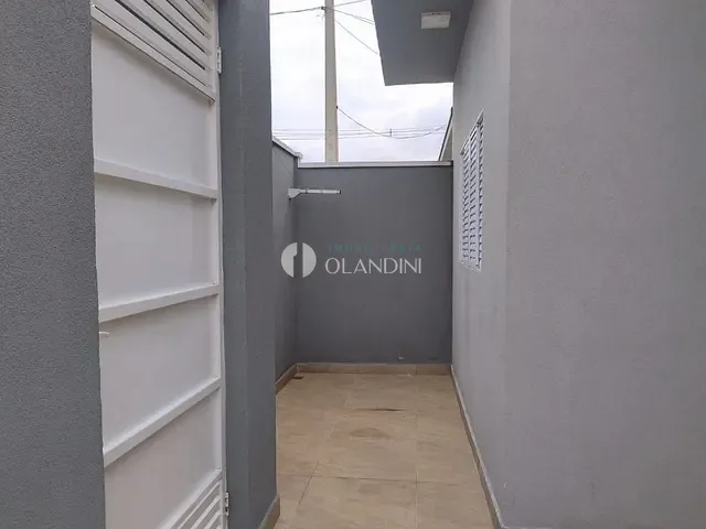 Casa com 100m² 2 quartos e 1 banheiro, para alugar, no bairro Jardim Leonor em Artur Nogueira