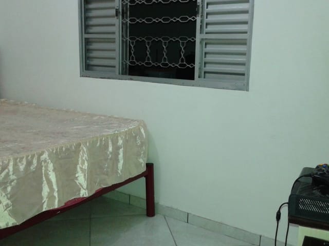 Casa 3 quartos e 1 banheiro, à venda, no bairro Vila Rica em Pindamonhangaba