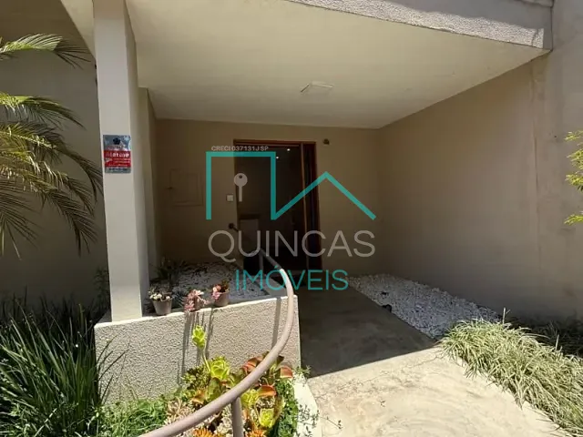 Casa com 250m² 8 quartos e 3 banheiros, para alugar, no bairro Vila Virgínia em Jundiaí