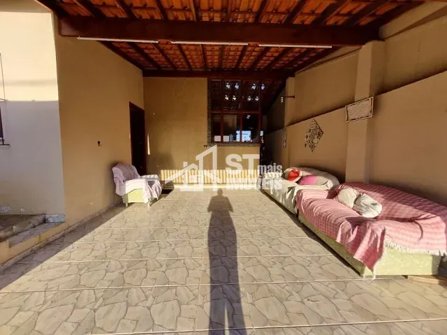 Casa com 200m² 2 quartos e 2 banheiros, à venda, no bairro Jardim Brasil em Andradas