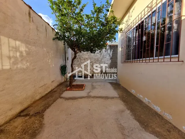 Casa com 200m² 2 quartos e 2 banheiros, à venda, no bairro Jardim Brasil em Andradas