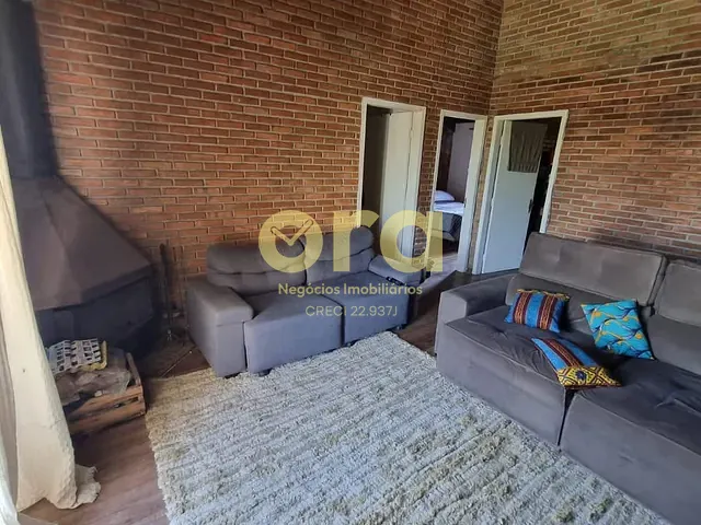 Casa 4 quartos e 3 banheiros, à venda, no bairro Laranjal em Pelotas