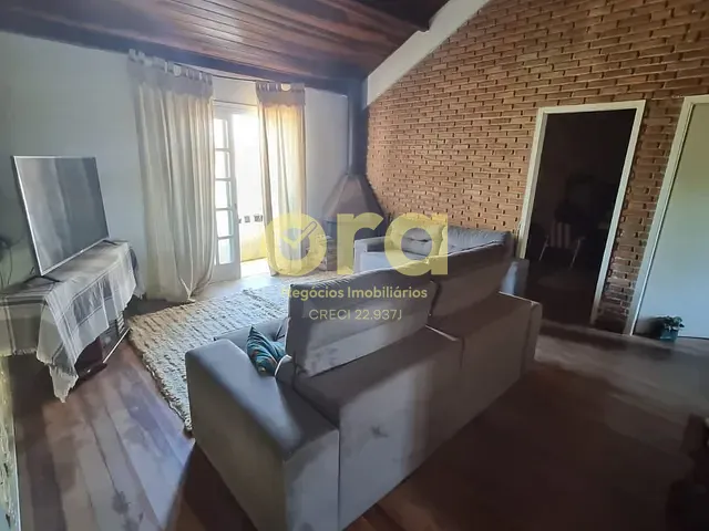 Casa 4 quartos e 3 banheiros, à venda, no bairro Laranjal em Pelotas