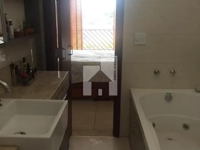 Casa com 200m² 3 quartos e 3 banheiros, à venda, no bairro Jardim Pacaembu em Jundiaí