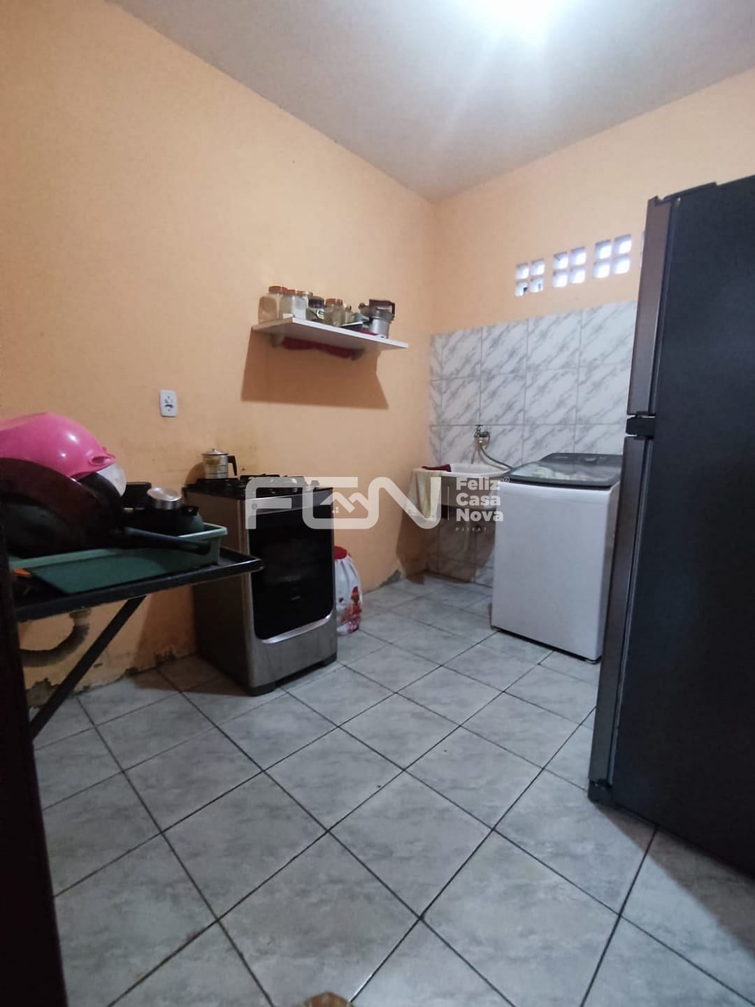 Casa à venda com 2 quartos, 10m² - Foto 7