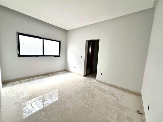 Casa com 360m² 3 quartos e 2 banheiros, à venda, no bairro Jardim Novo Petrópolis em Goiânia